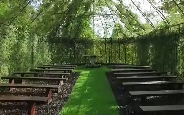 Deze man bouwde een kerk van levende bomen 2 Kerk3