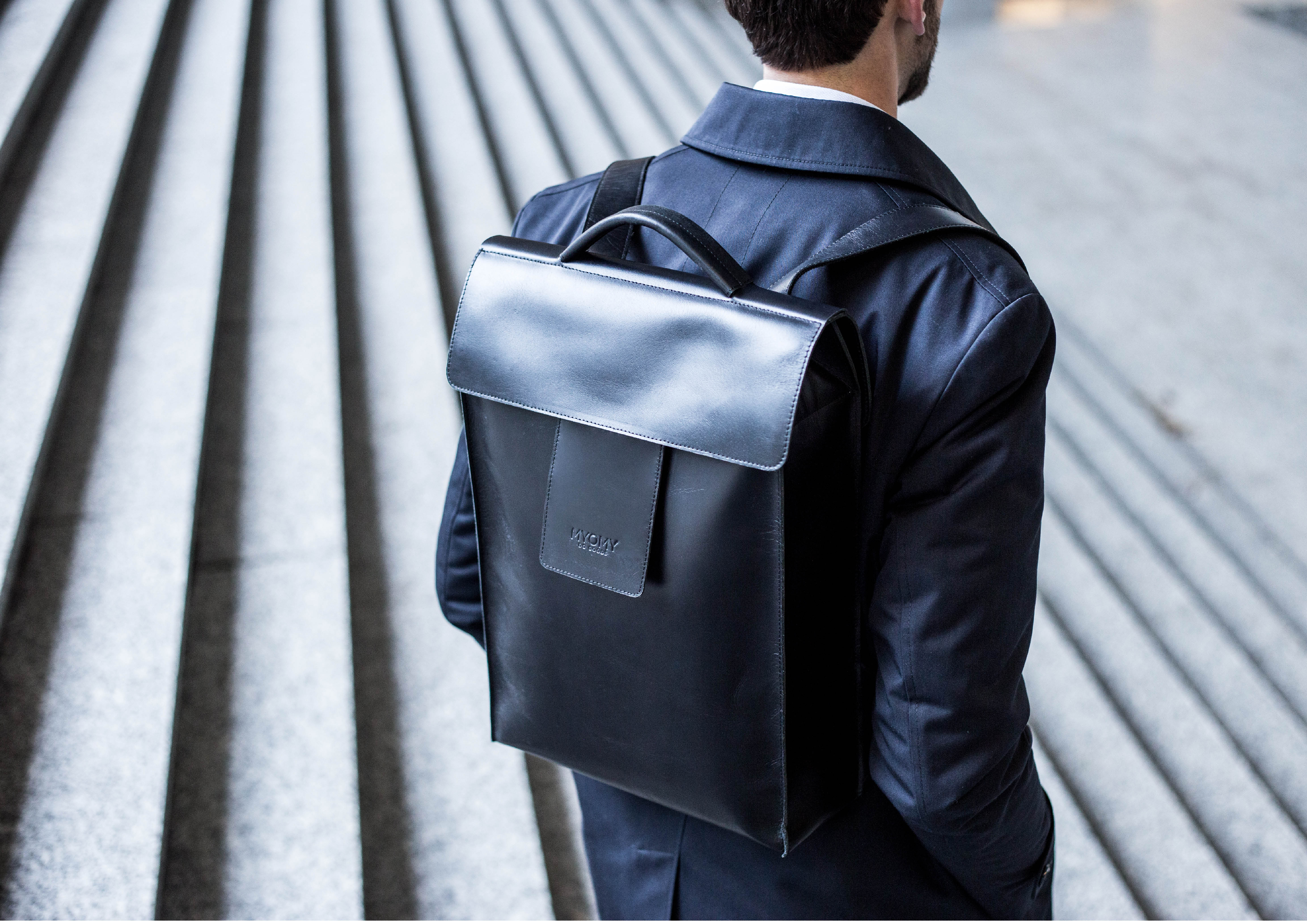 Dit zijn de mooiste tassen voor de herfst en winter 3 Myomy Nu Ook Voor Mannen