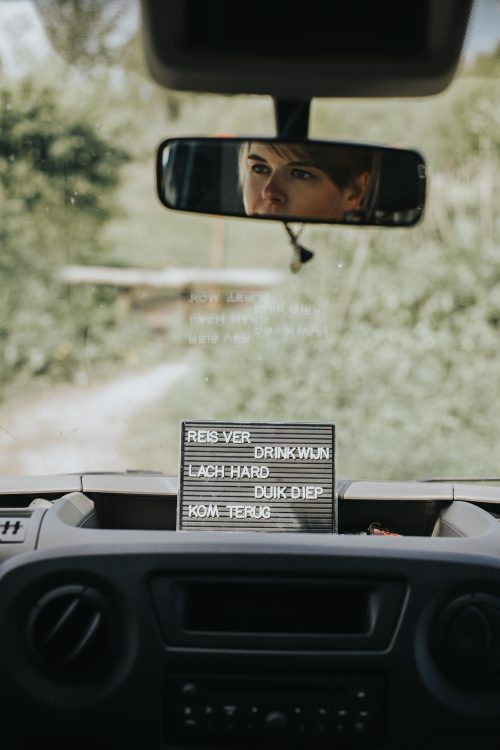 Florine en Thijs wonen in een bus 2 Wonen In Een Bus