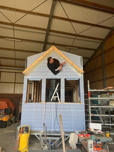 Jordy maakt een carrière switch: van auto’s verkopen naar tiny houses bouwen 2 Tiny Houses Bouwen