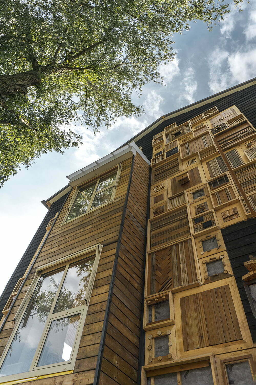 De Boomtoren in Utrecht bestaat voor 99% uit hergebruikte materialen 3 Boomtoren In Utrecht