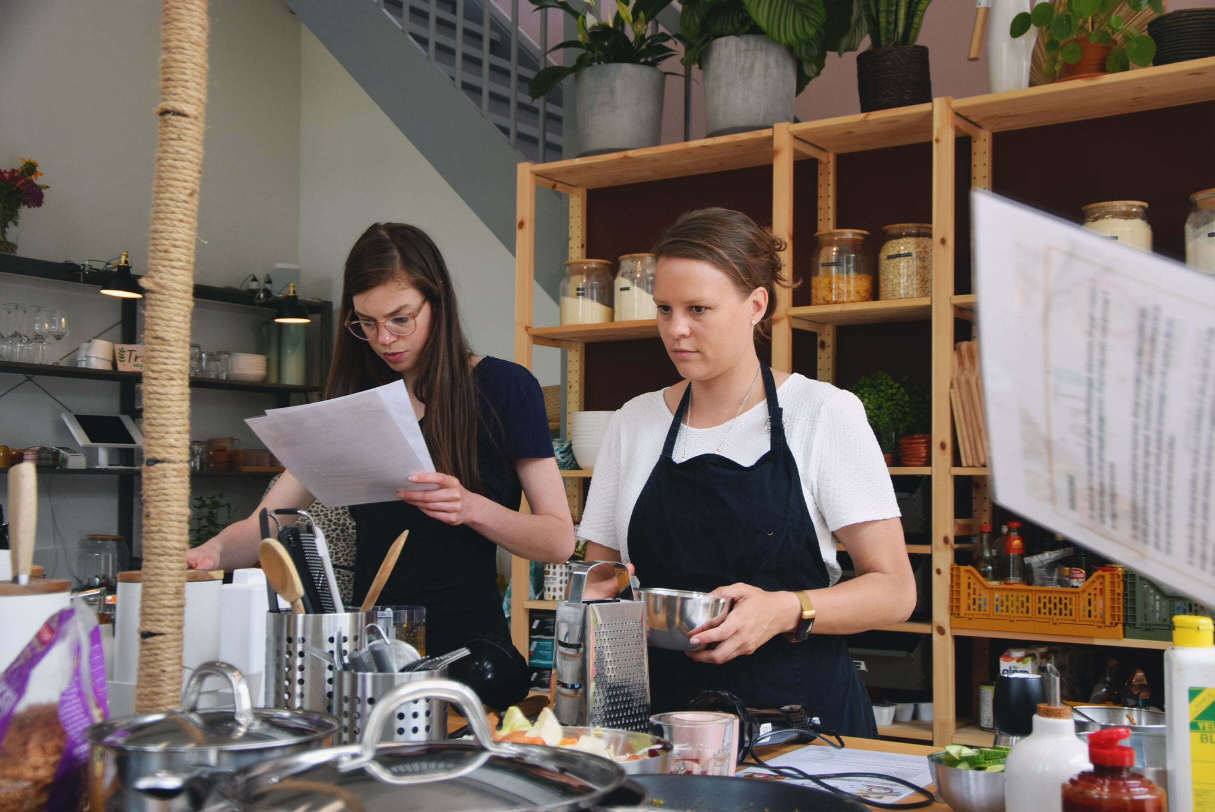 Lauri volgt een vegan kookworkshop en maakt een Indonesische rijsttafel 3 Vegan Kookworkshop