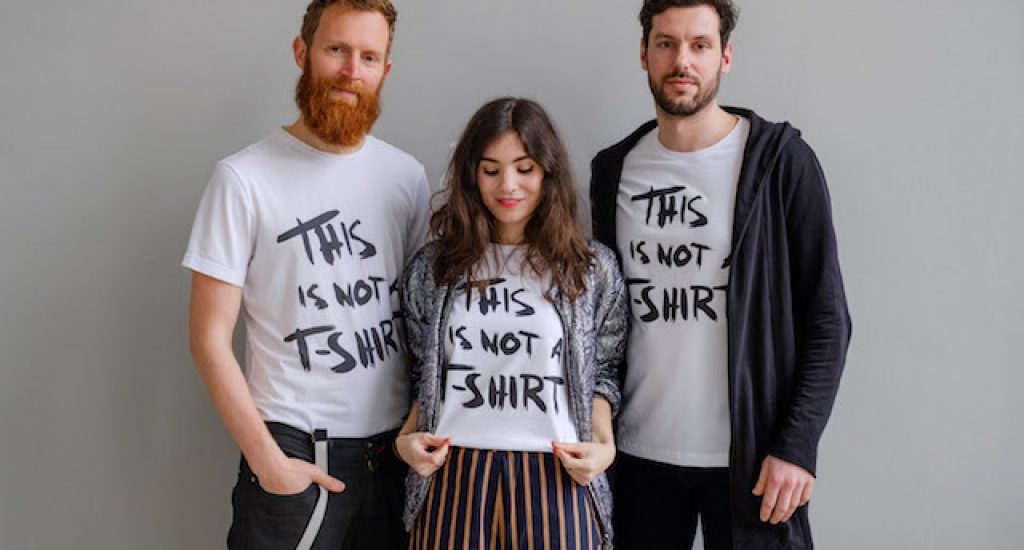 T-shirt gemaakt door vluchtelingen