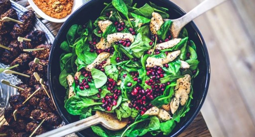 food-salad-healthy-lunch